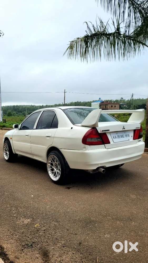 Mitsubishi Lancer 1.5 Glxi 2002 Model