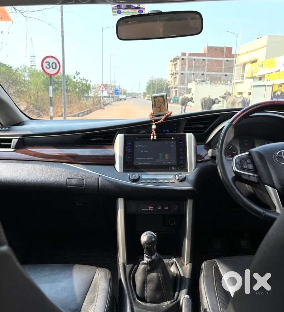 Toyota Innova Crysta 2016 Diesel 2-seater