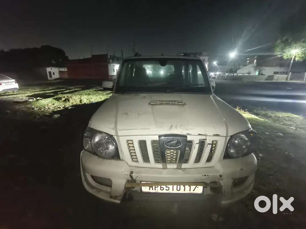 Mahindra Scorpio Classic 2010 Diesel 300000 Km Driven