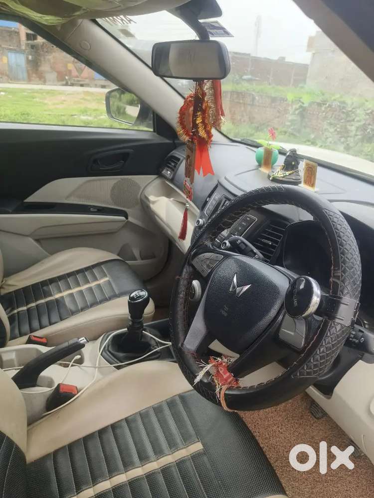 Mahindra Xuv300 1.2 W6 2023