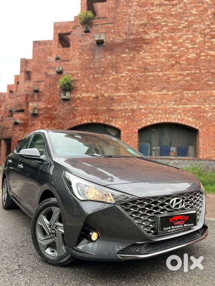 Hyundai Verna 1.5 Sx (o) Ivt, 2020, Petrol
