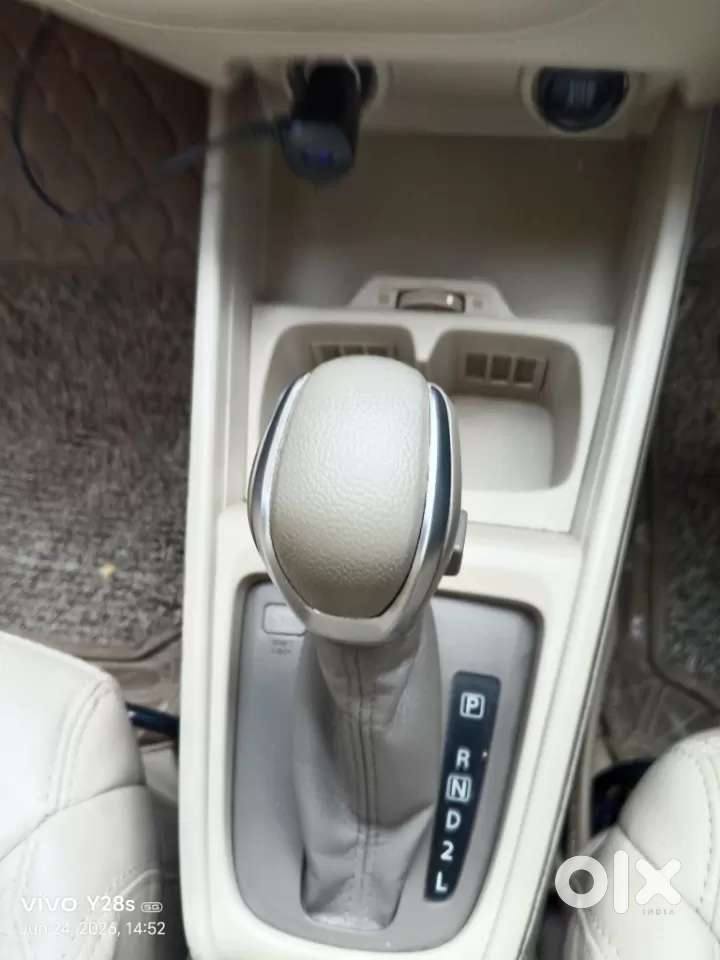 Maruti Suzuki Ertiga Zxi At, 2019, Petrol