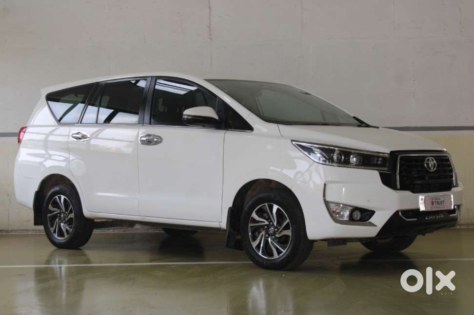 Toyota Innova Crysta 2.4 V, 2024, Diesel