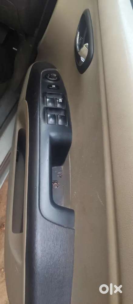 Hyundai I10 Sportz Petrol 2011