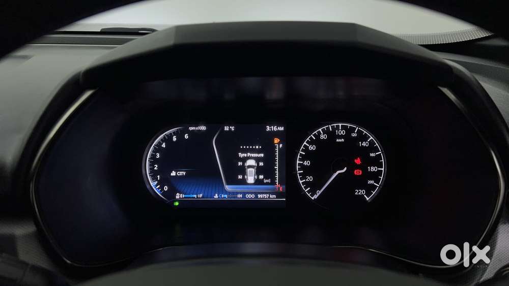 Tata Safari 2.0 Xz Plus Dark Edition, 2022, Diesel