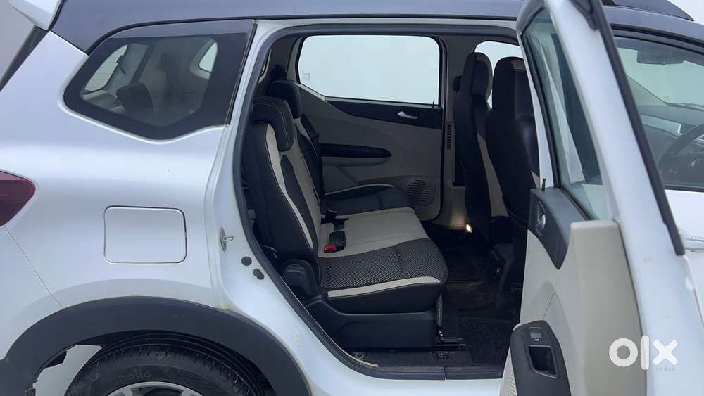 Renault Triber Rxz Easy-r Amt, 2021, Petrol
