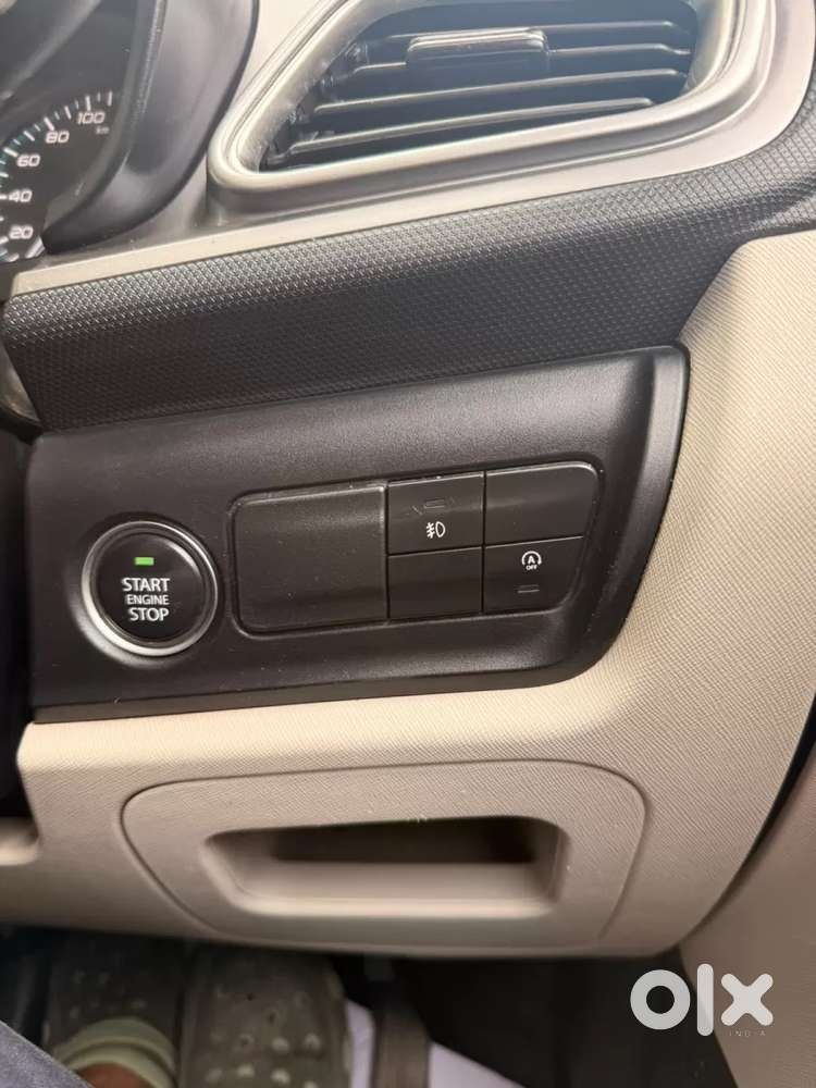 Tata Altroz Xz, 2022, Petrol