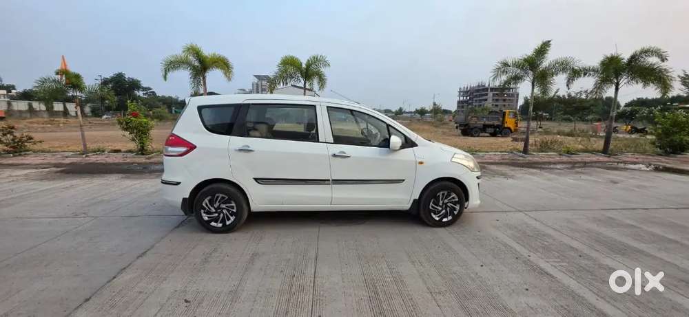 Urgent Selling 2013 Model Maruti Suzuki Ertiga Lxi  Company Cng