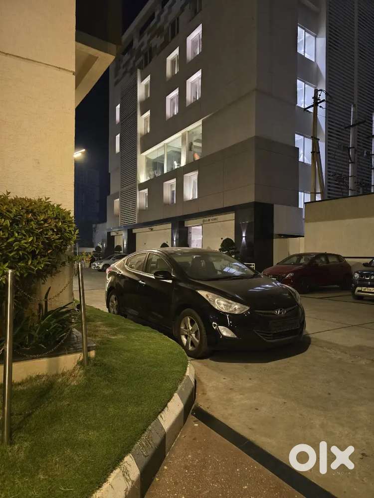 Hyundai Elantra 2013 Petrol Well Maintained