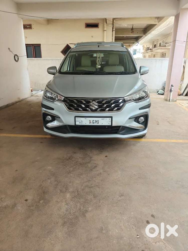 Ertiga 1.5 Engine, Petrol, Splender Silver Colour