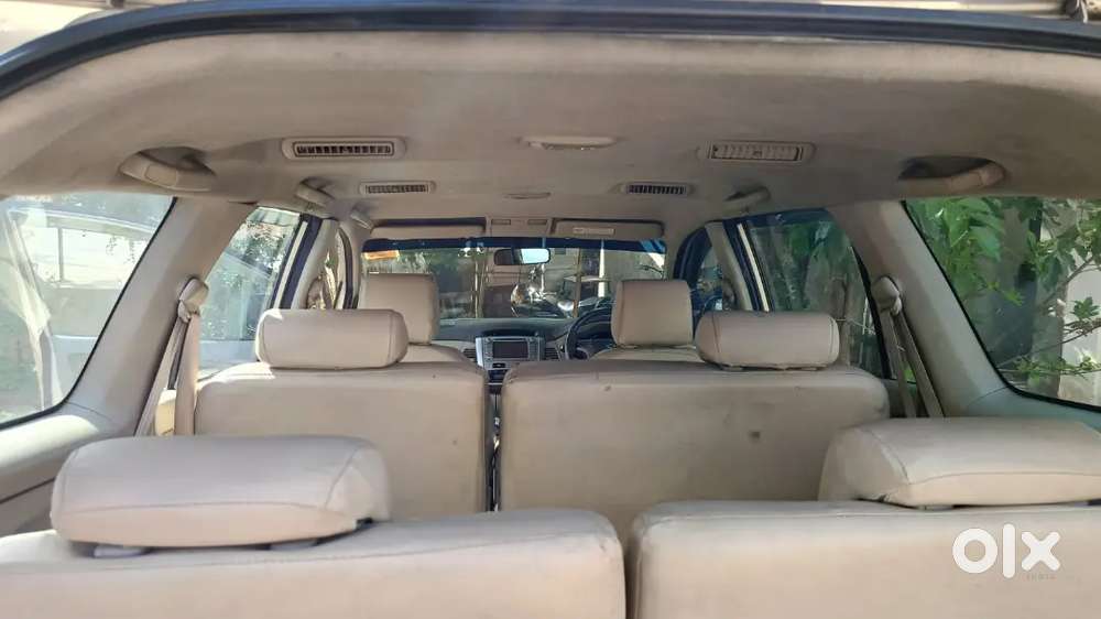 Toyota Innova 2012 Diesel Well Maintained