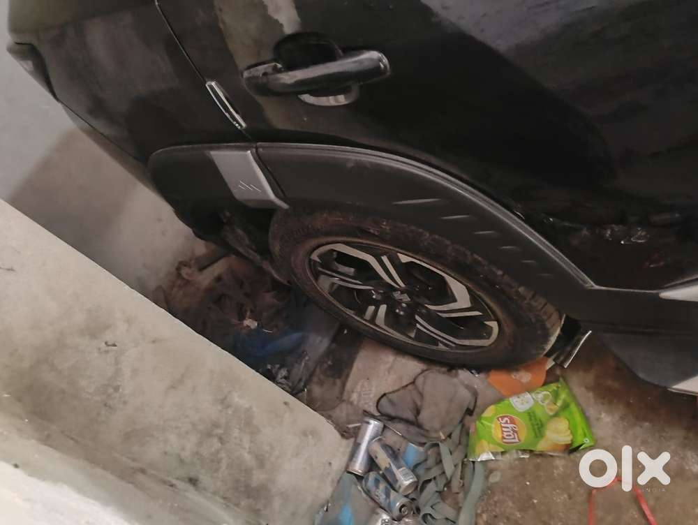 Maruti Brezza Petrol 2024