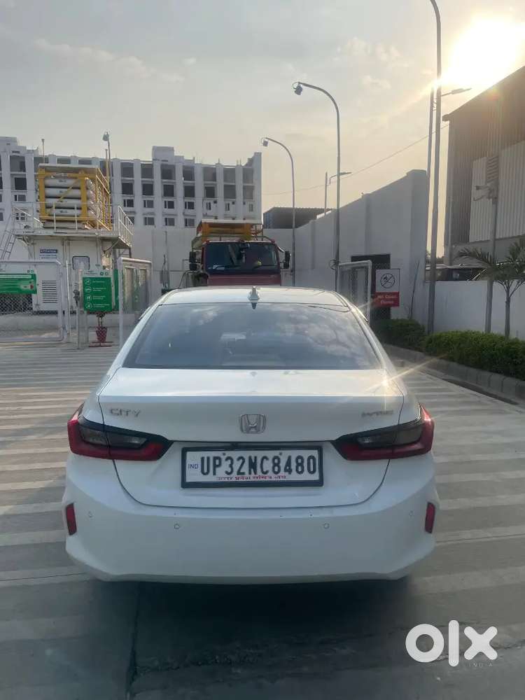 Honda City 2022 Oct Model  Petrol Sunroof  Well Maintained