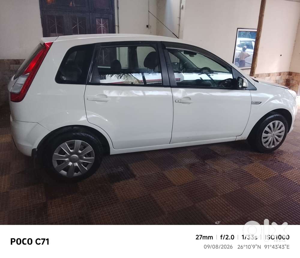 Ford Figo 1.2p Trend Mt, 2015, Petrol