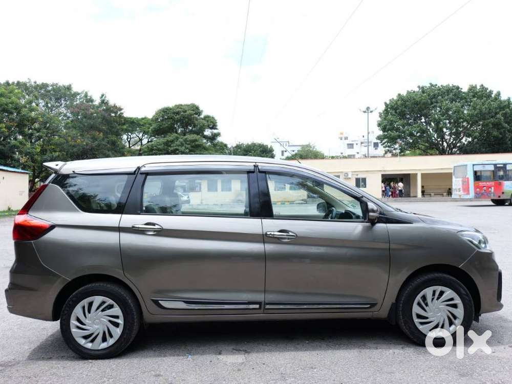 Maruti Suzuki Ertiga Vxi Shvs, 2022, Petrol