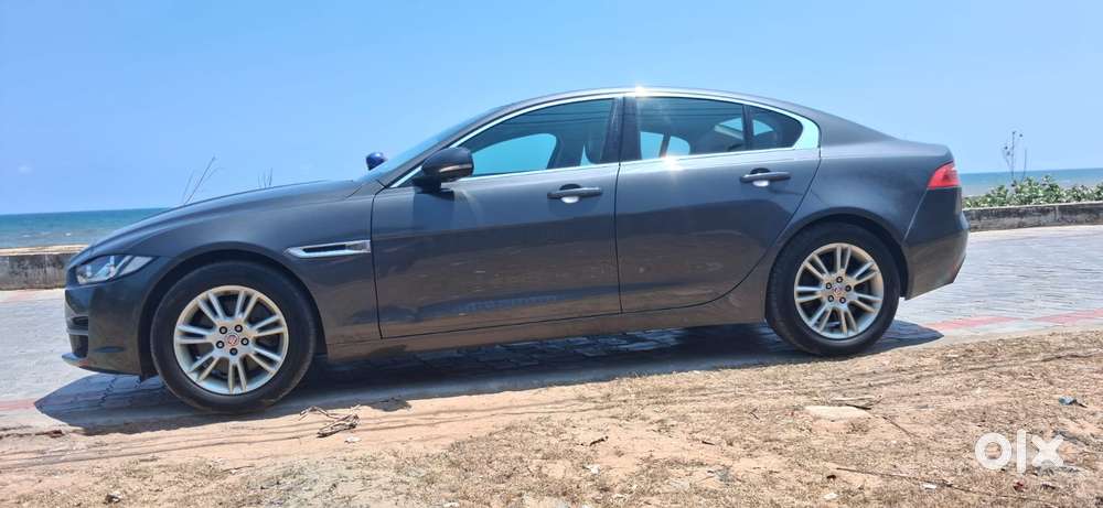 Jaguar Xe Prestige, 2016, Petrol