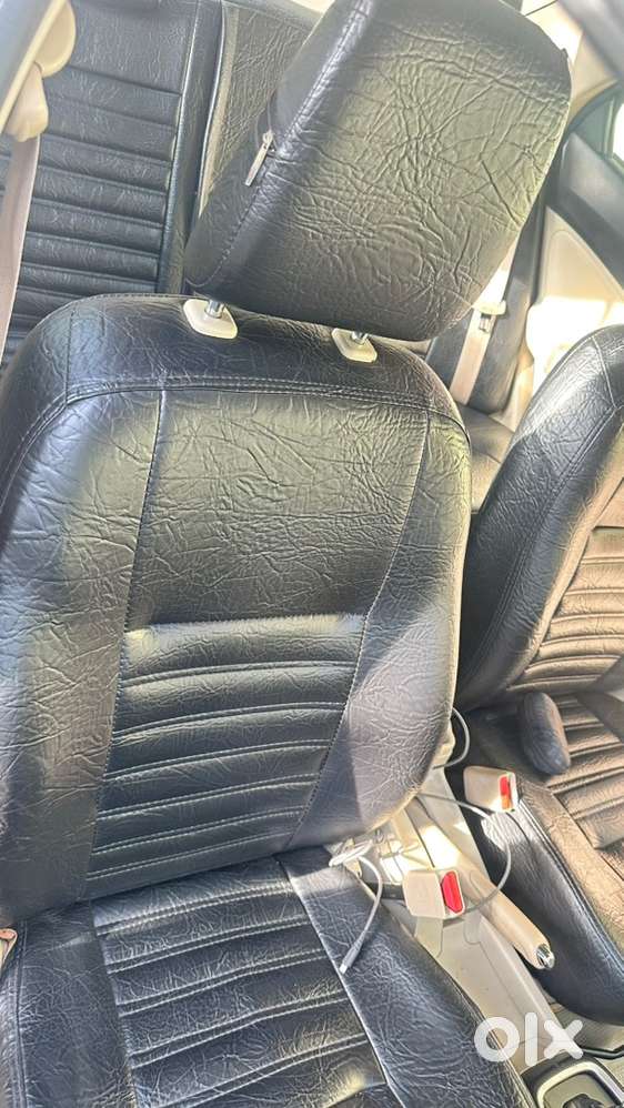 Maruti Suzuki Dzire 2018 Amt Vxi With Alloy Wheels