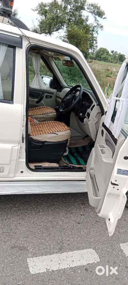 Mahindra Scorpio 2018 Diesel Well Maintained