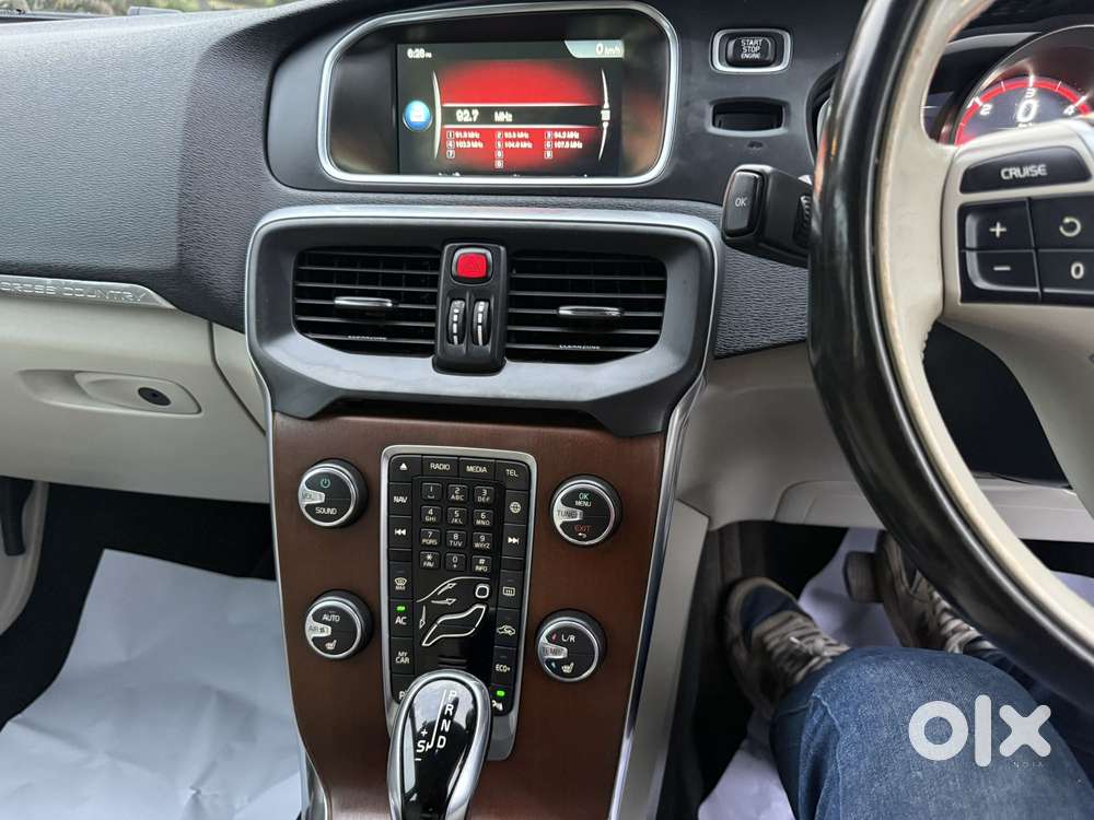 Volvo V40 D3 R Design, 2017, Diesel