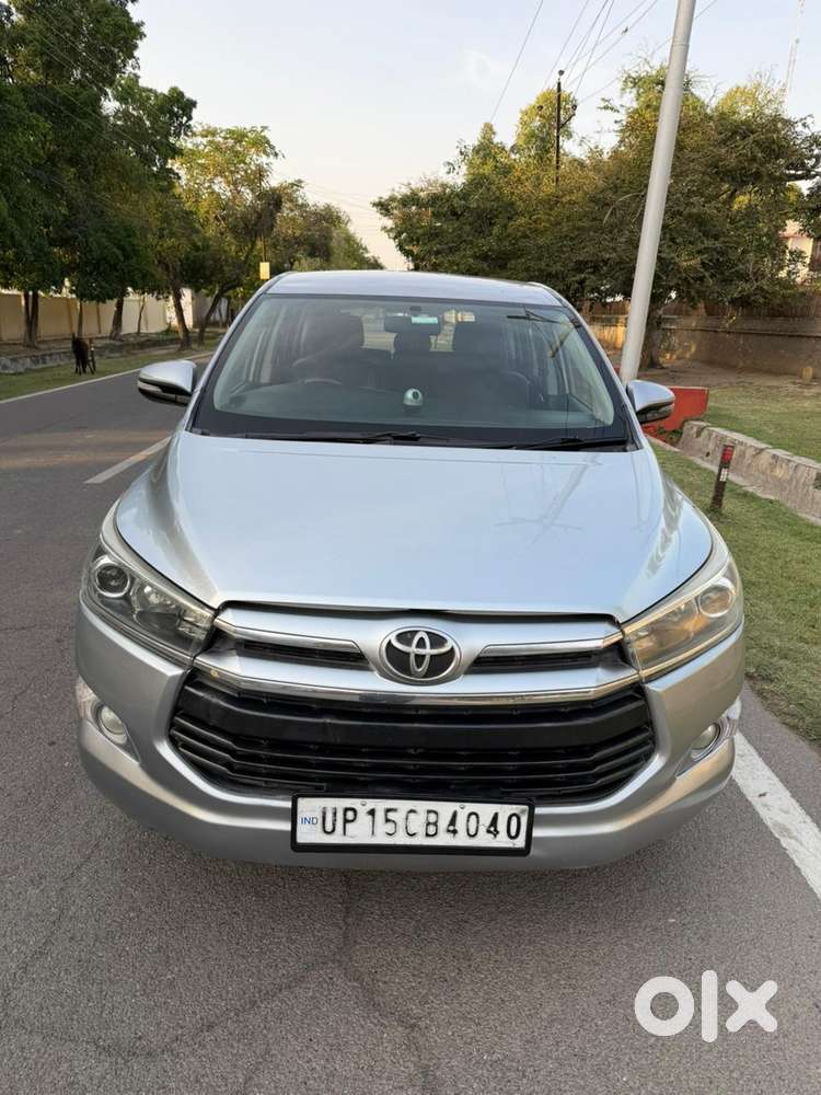 Toyota Innova Crysta 2.4 V 8 Str, 2016, Diesel