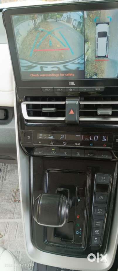 Toyota Innova Hycross 2.0 Zx Hybrid 7 Str, 2023, Petrol