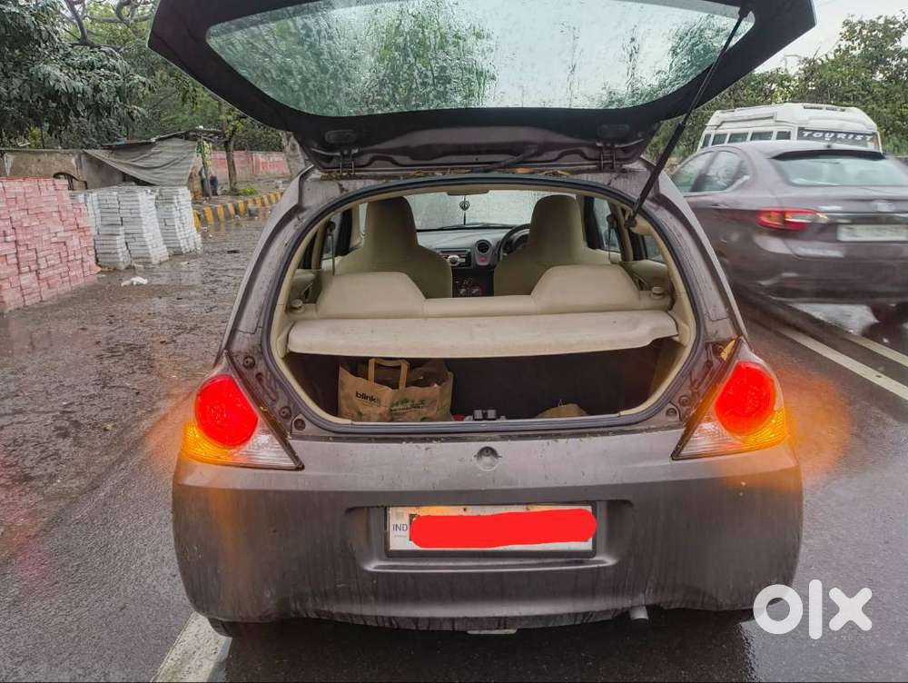Honda Brio 2012 Petrol Well Maintained