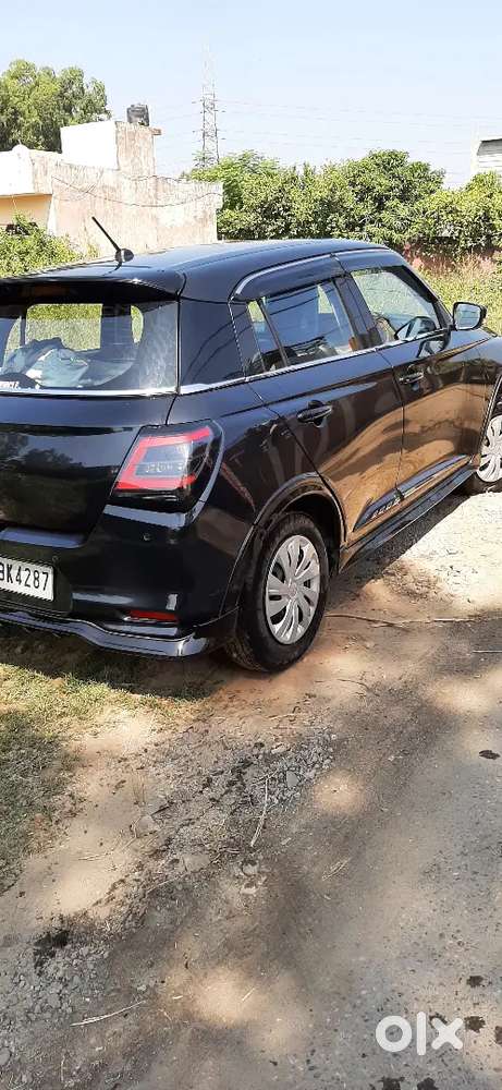 Maruti Suzuki Swift Vxi 2025