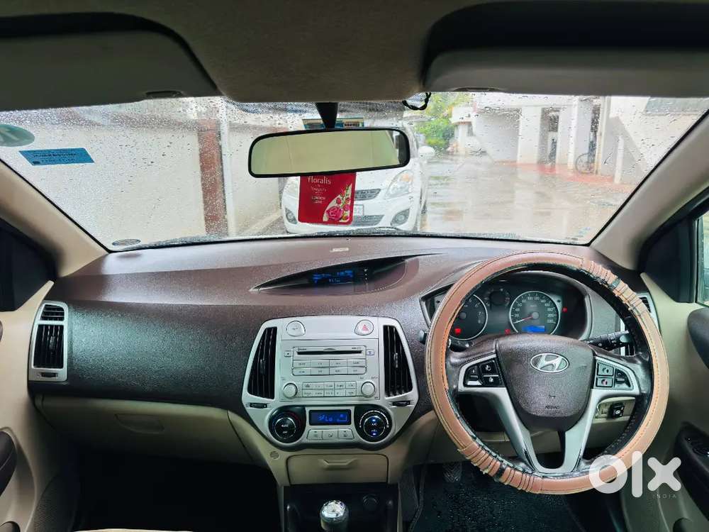 Hyundai I20 Sports Petrol Cng 2011 Insurance Valid 215000 Negotiable