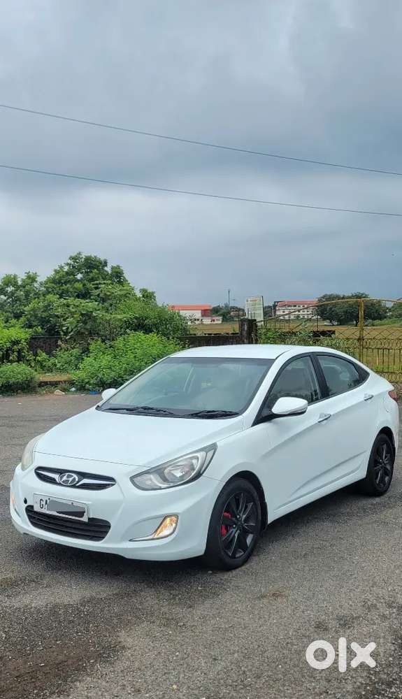 Hyundai Verna Sx(0) Diesel Secand Owner Family Trasfer Price Slightly