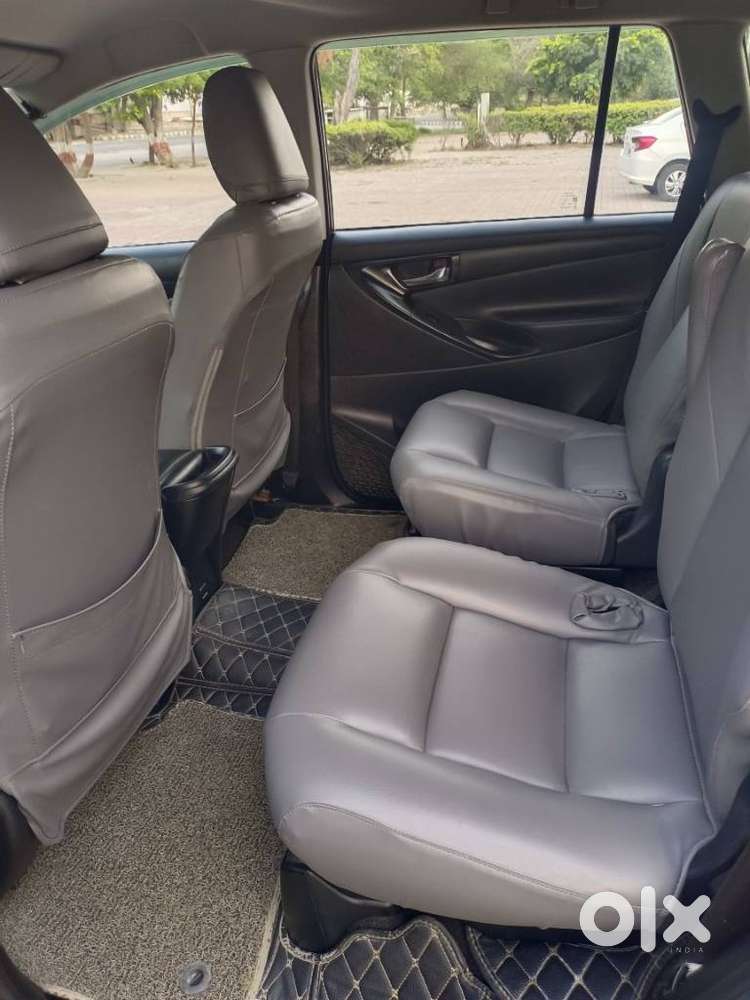 Toyota Innova Crysta 2.4 Gx Mt, 2017, Diesel