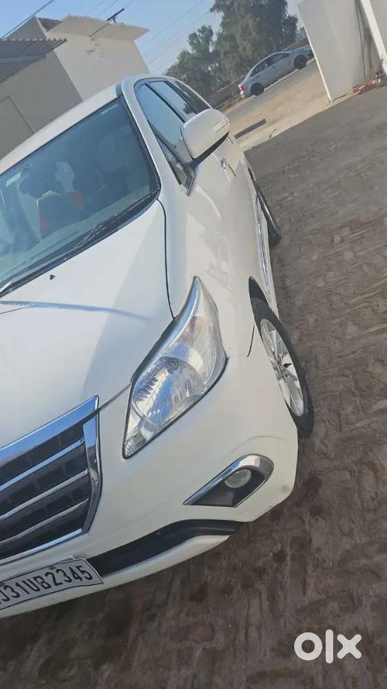 Toyota Innova 2014 Diesel Well Maintained