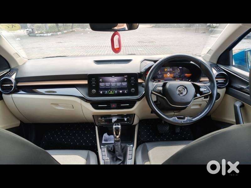 Skoda Slavia 1.5 Tsi Style At, 2022, Petrol