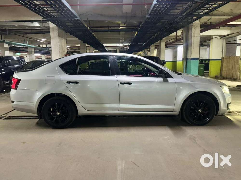 Skoda Octavia 2015 Petrol 78000 Km Driven