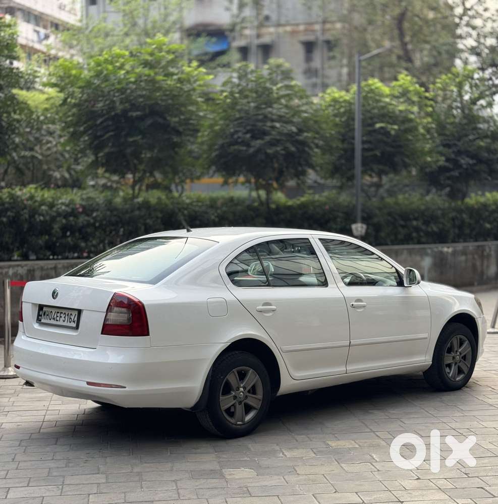 Skoda Laura Ambition 2.0 Tdi Cr At, 2010, Diesel