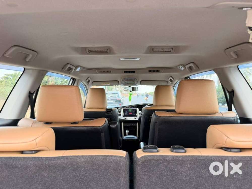 Toyota Innova Crysta 2.8 Zx Automatic 7 Str, 2023, Diesel