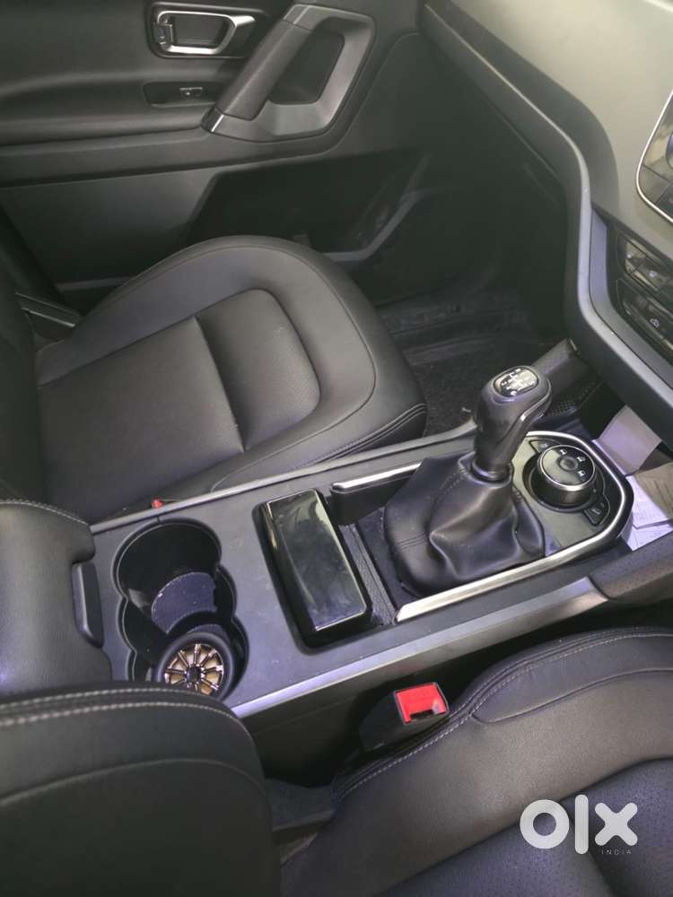 Tata Harrier Top Model  2019-20  Diesel Manual  Black  No Accident