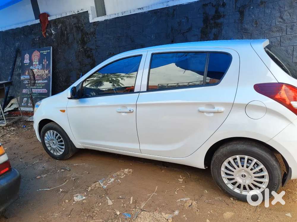 Hyundai I20 2011 Diesel 80 Km Driven New Tyre, No Accident,new Paiting