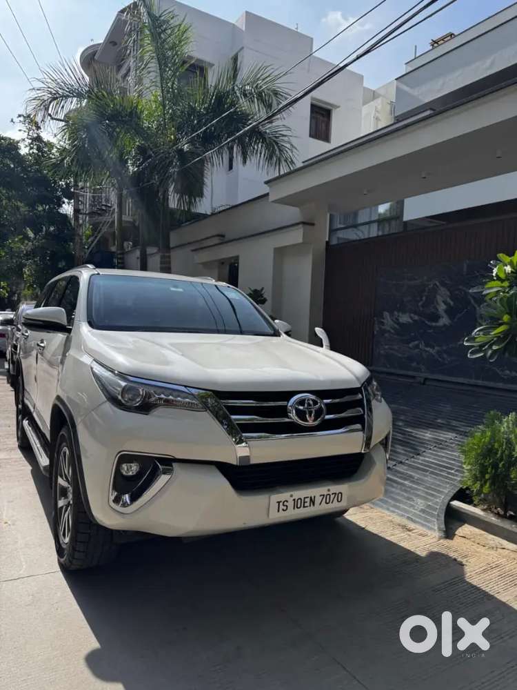 Toyota Fortuner Auto 4×4  Shrm Track Non Accident New Tyres N Battery