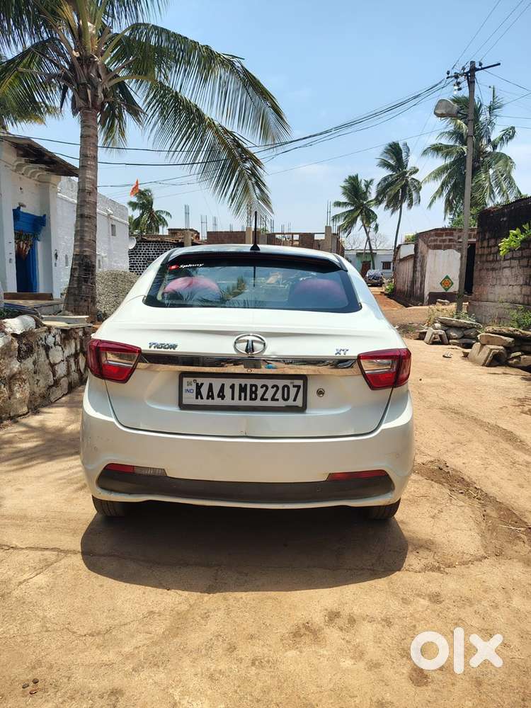 Tata Tigor Petrol 2017