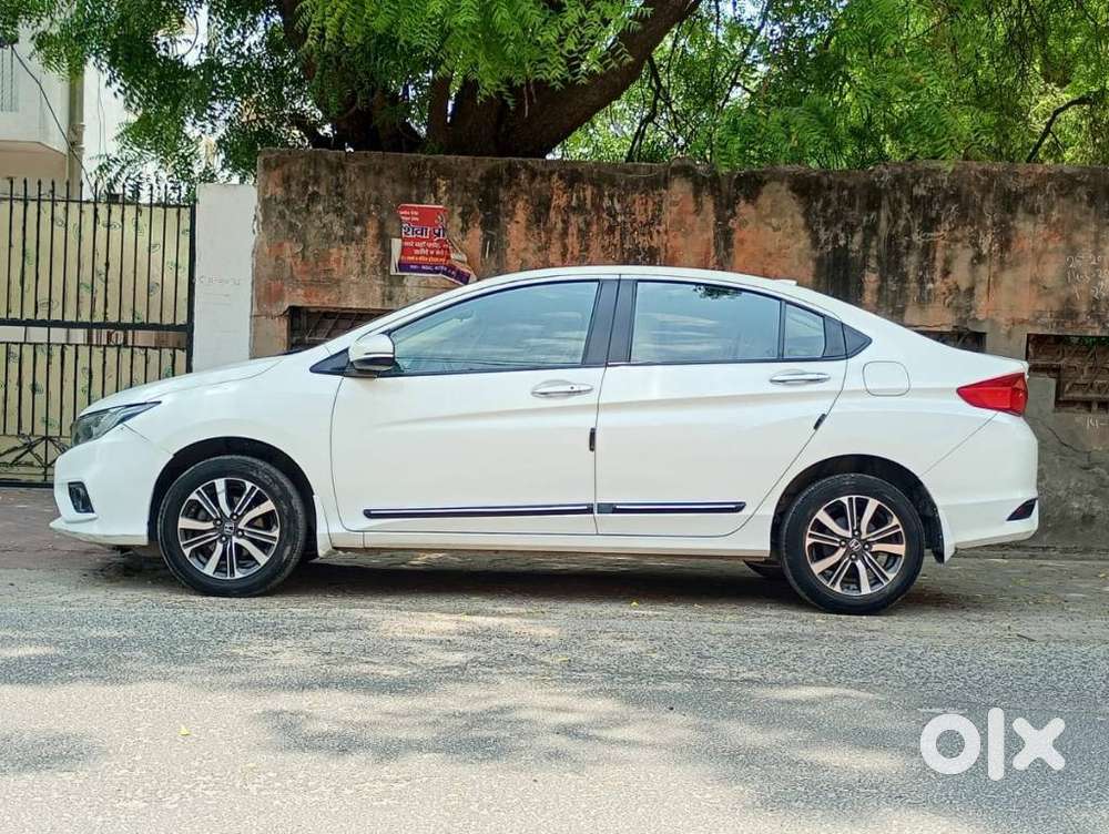 Honda City I-vtec V, 2018, Petrol