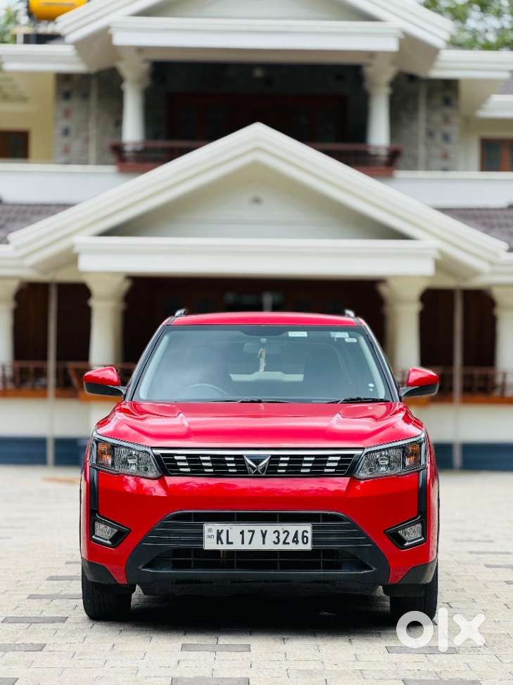 Mahindra Xuv300 W6 Amt Diesel, 2023, Diesel