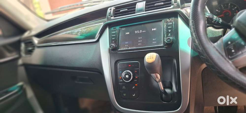 Mahindra Kuv 100 2016-2017 Mfalcon D75 K8 5str, 2018, Diesel