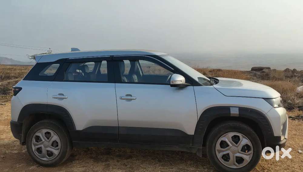 Maruti Suzuki Brezza 1.5 Vxi Cng 2025