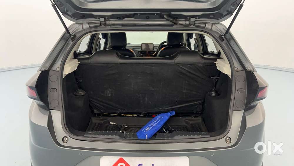 Tata Altroz 1.2 Xm Plus, 2022, Petrol