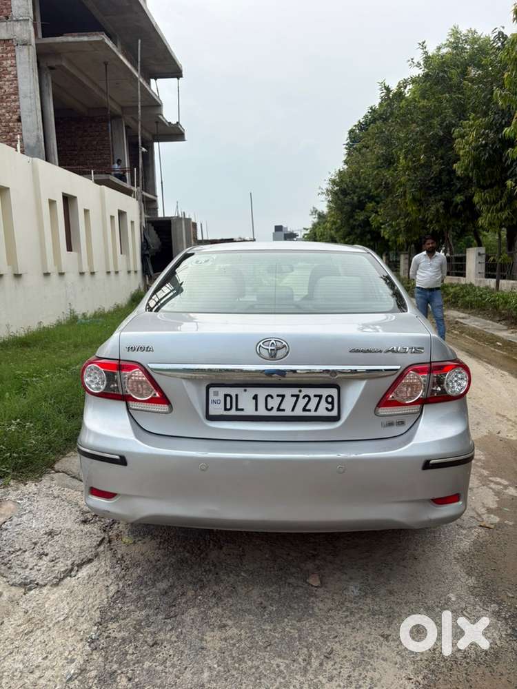 Toyota Corolla Altis 2013 Petrol Manual