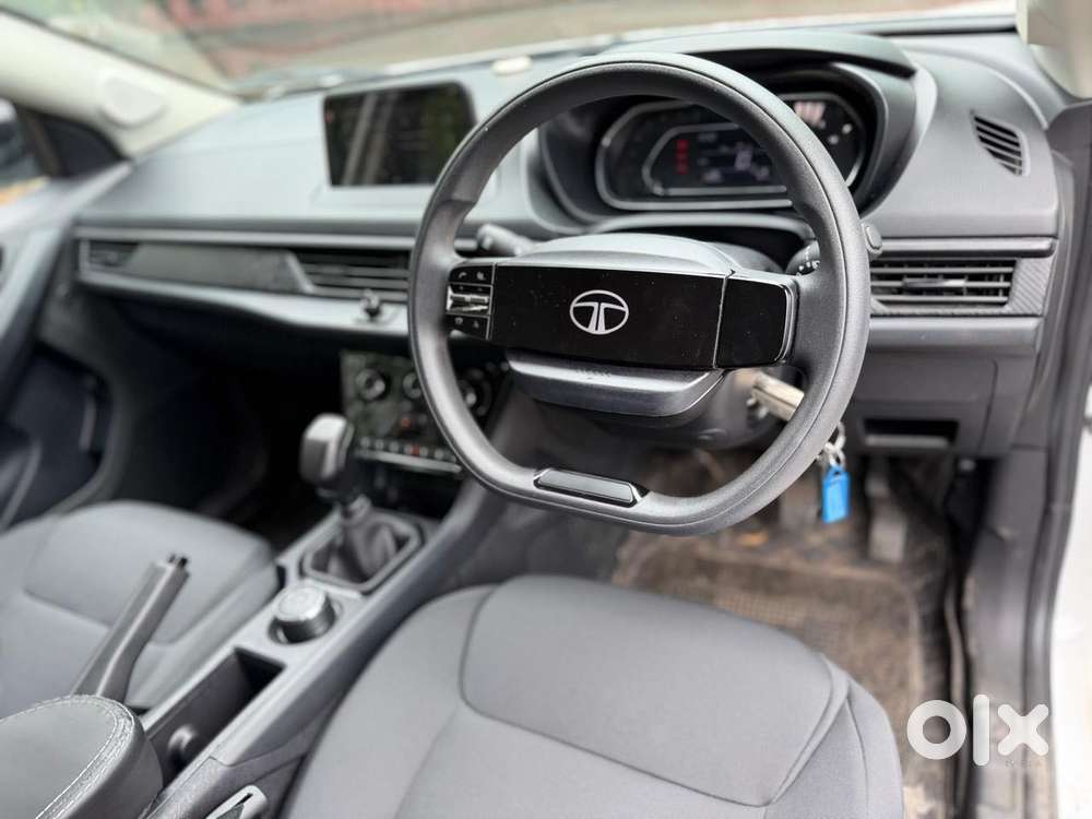 Tata Nexon Smart Plus1.2 Revotron Petrol 5 Mt, 2025, Petrol