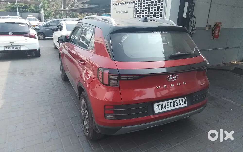 Direct Owner Sale. 1st-owner Hyundai_venue S(o) Turbo Imt.