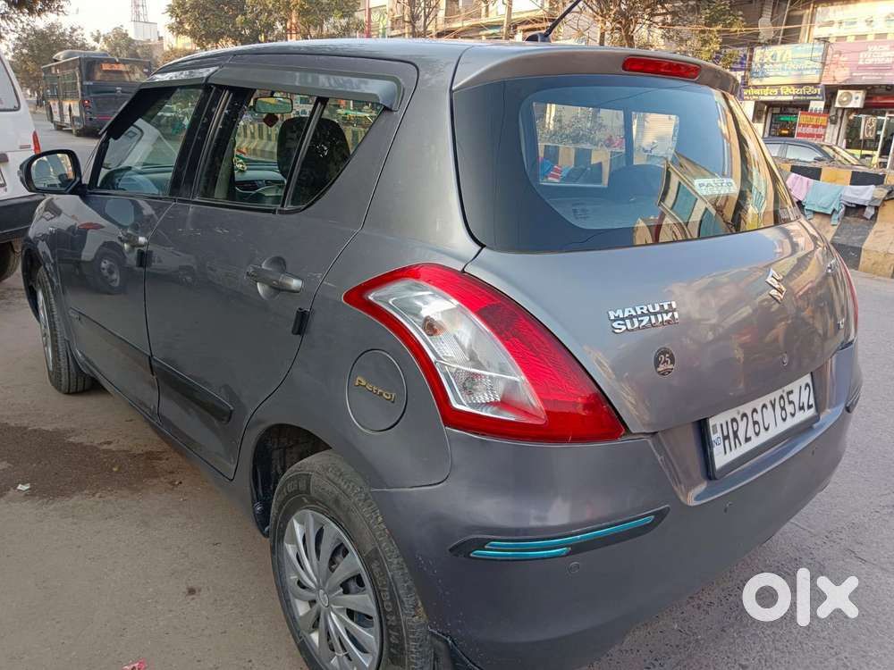 Maruti Suzuki Swift Vxi + Manual, 2016, Petrol