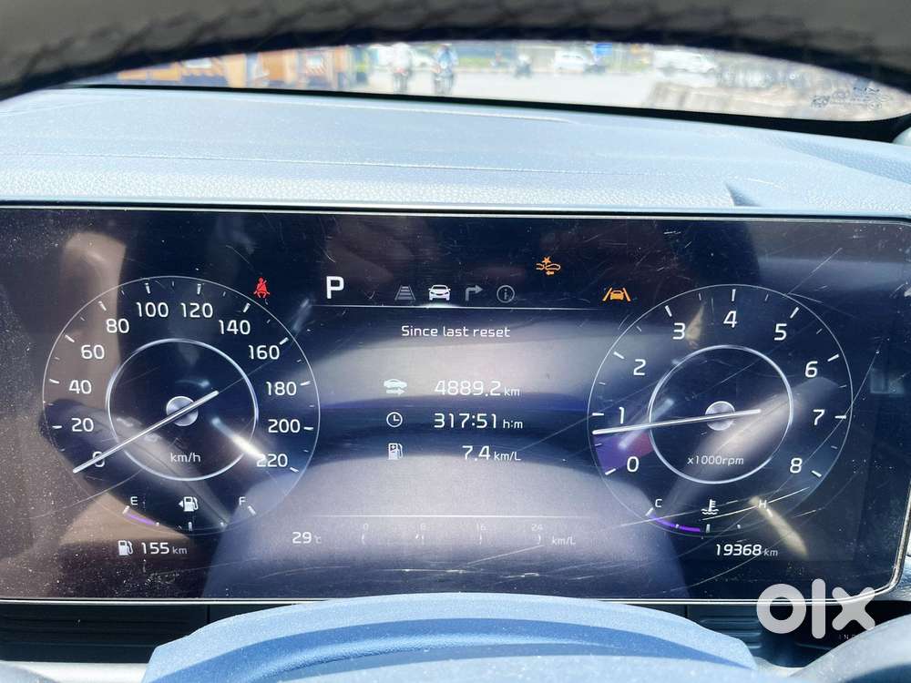 Kia Carens Clavis, 2025, Petrol