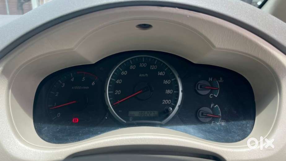 Toyota Innova 2.5 V 8 Str, 2014, Diesel